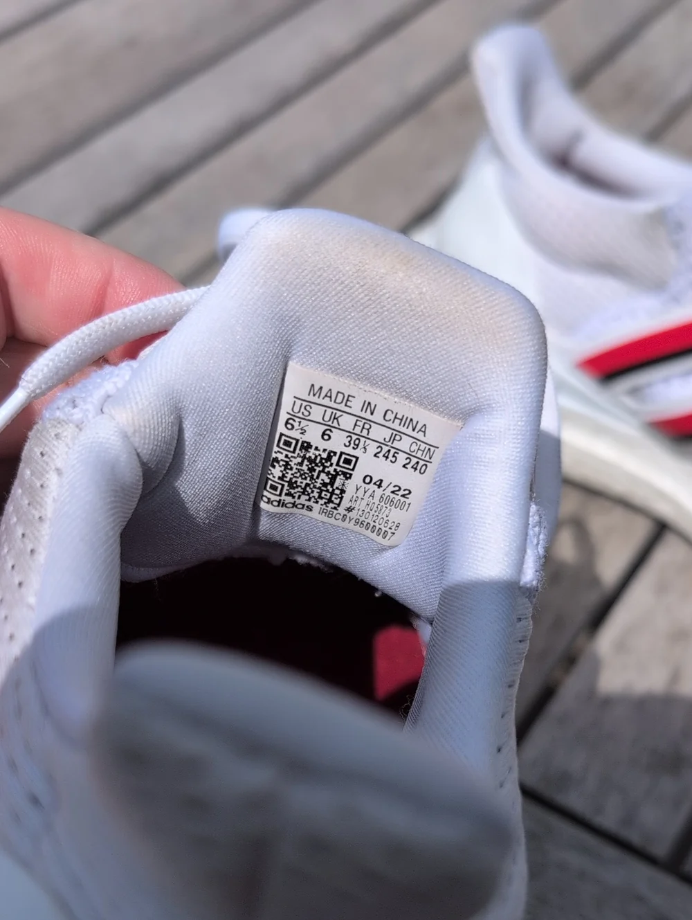 Adidas Nebraska Husker Ultraboost 7.5w/6.5m